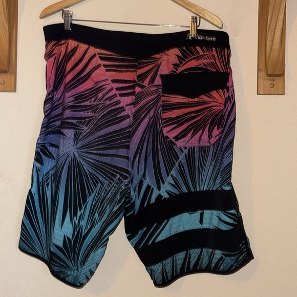 Hawaii sim trunks/board shorts.  2XL.  Great condition. - Picture 4 of 6